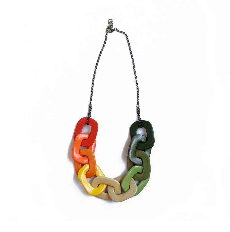 Handgemachte Ombre Halskette Aus Polymer Clay Erdfarbener Statement Schmuck von AlinaandT