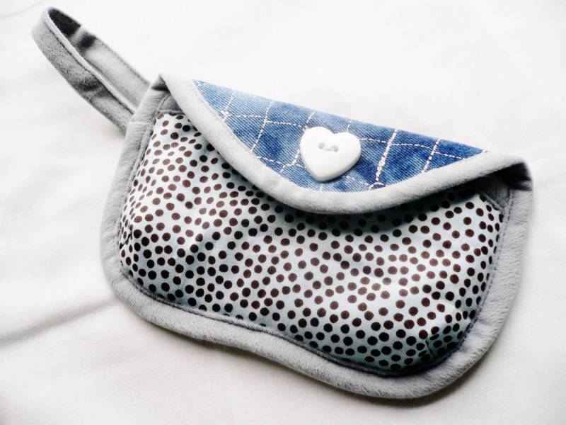 Brillenetui Mit Polka-Dot - Kosmetiktasche Blau... Handgelenk Geldbörse... Handgemachte Denim Blue Und Silber von AlinasArt
