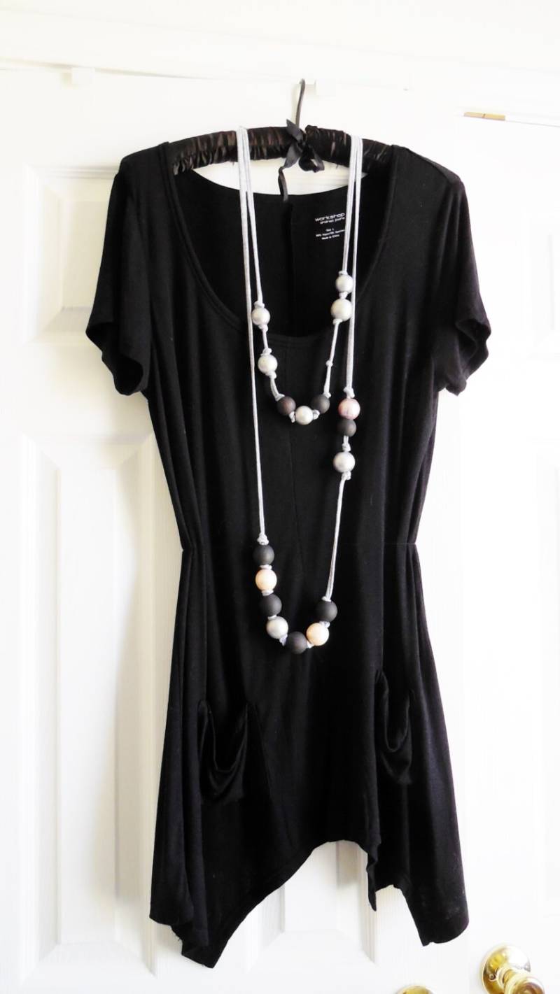 Halskette... Holzperlen Und Cotton String... Trendige Elegante von AlinasArt