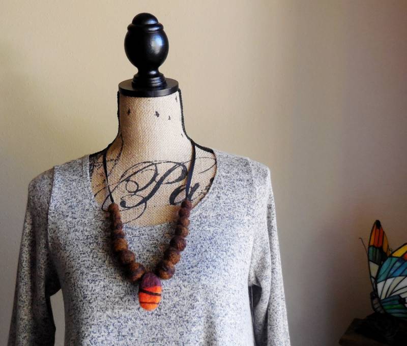 Jamaika Hand Gefilzte Halskette Halsreif Einzigartiges Weihnachtsgeschenk von AlinasArt