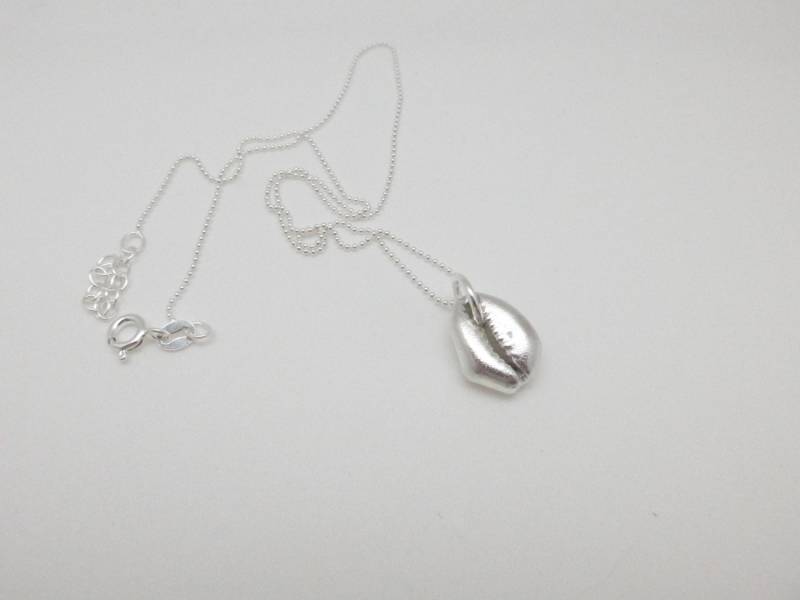 Pendentif Cauri En Argent Pendentif Cauri En Argent von AlineKBijoux