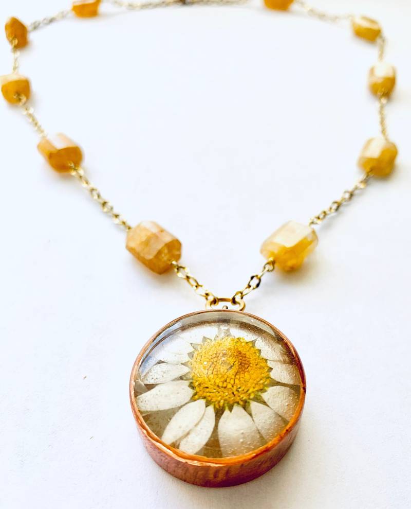 Gepresste Blumenschmuck, Harz, Pflanzen Sie, Schmuck, Geschenk Der Natur-Liebhaber, Margerite, Naturschmuck Gepresste Blumenschmuck, Harz, Pflanzen Sie, Schmuck, Geschenk Der Natur-Liebhaber, Margerite, Naturschmuck von AlisaMichelleDesigns