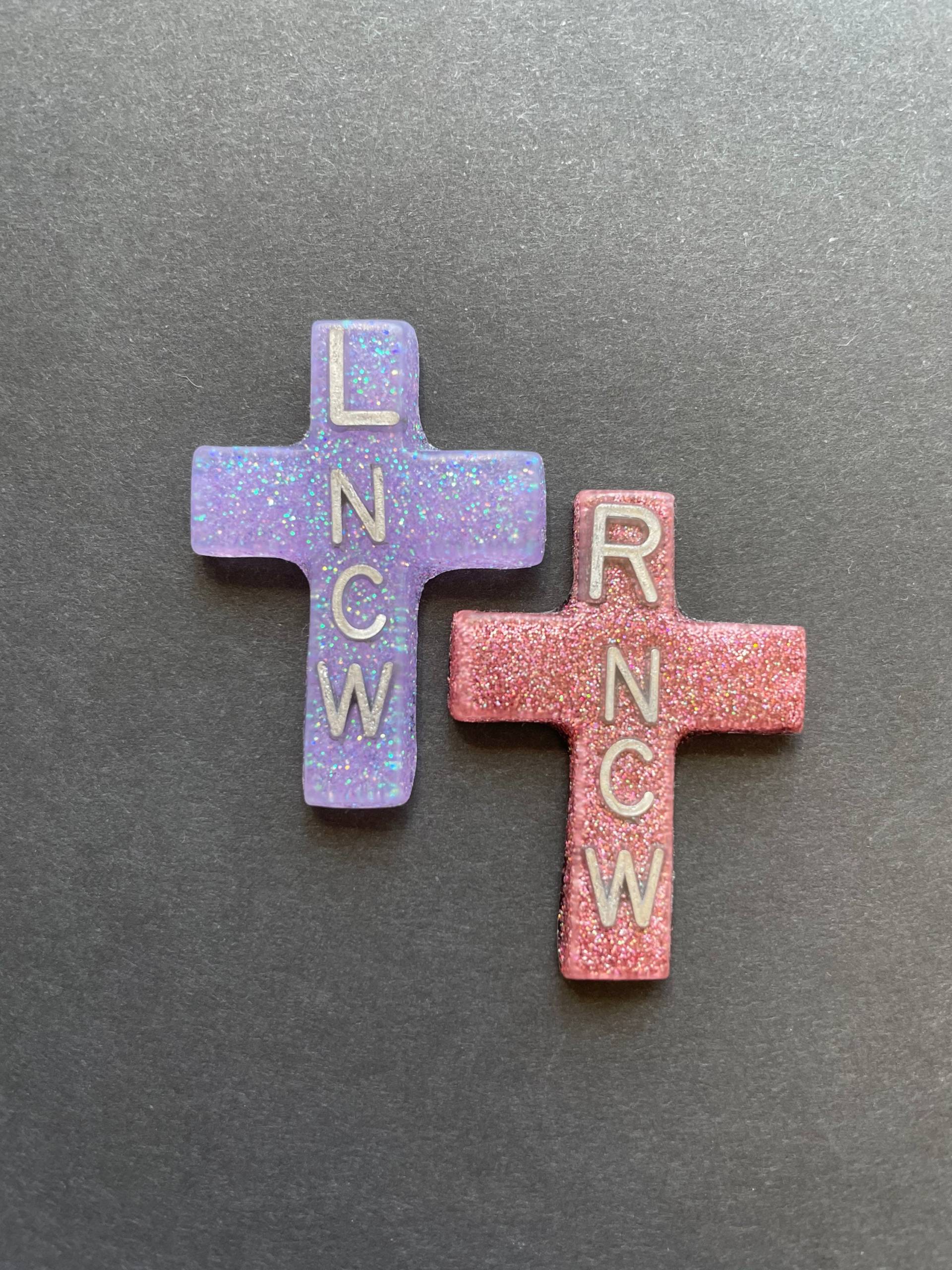 Kreuz, Xray Marker, Mit Initialen, Glitter von AlishaGoesCrafty