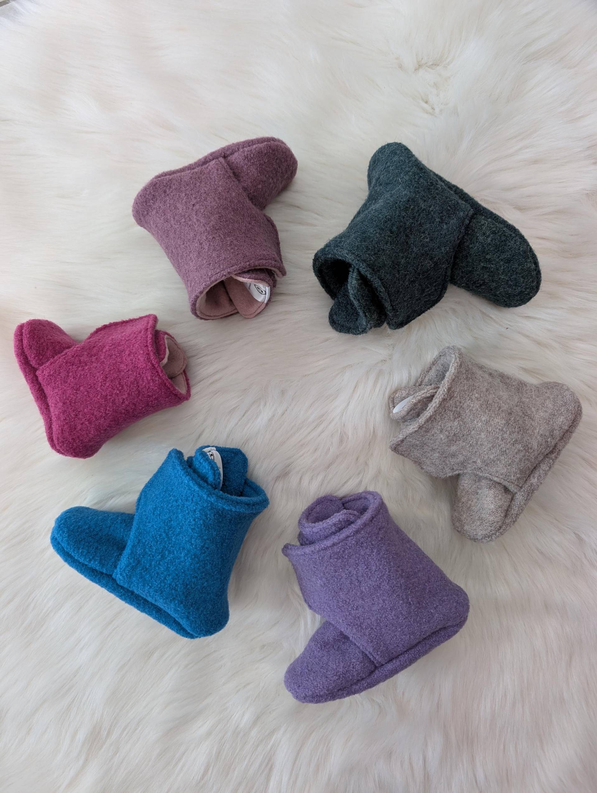 Wollwalkschuhe, Boots, Puschen, Hausschuhe, Kinderwagenschuhe, Trageschuhe Auf Wunsch - Handmade, 100% Schurwolle, Geschenkidee, Tragestiefel von AlishasKlimperreich