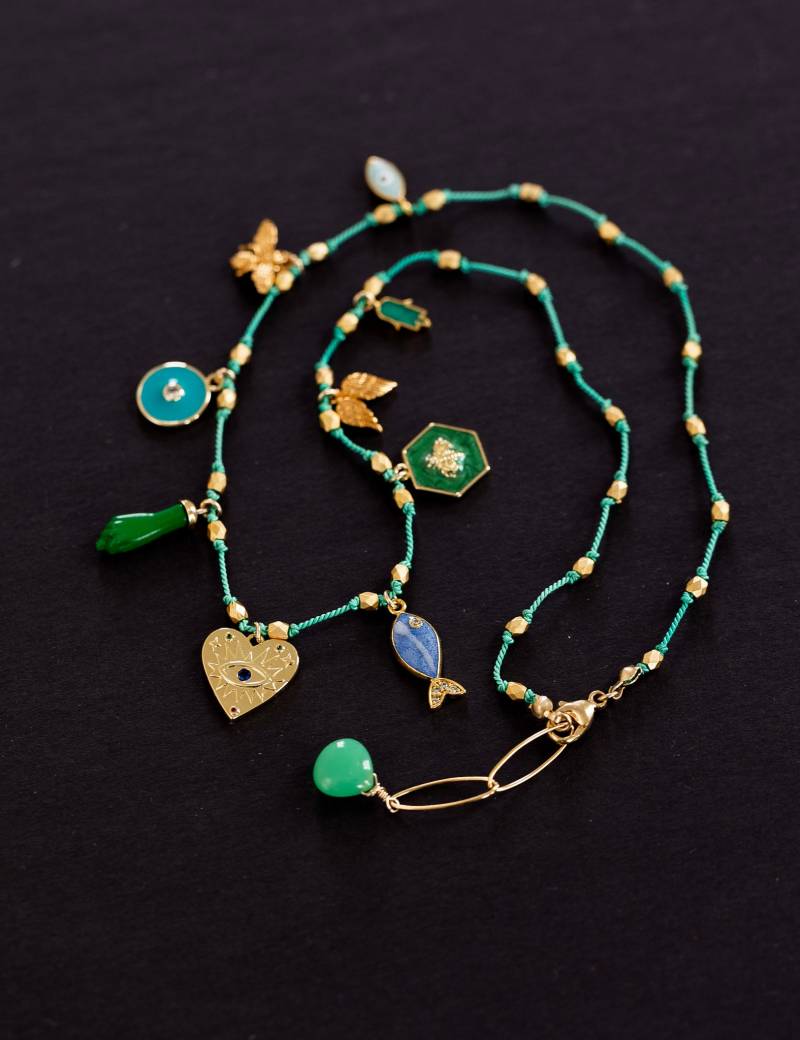 Charm Halskette, Neun Charms, Handgeknüpfte Layering Halskette von AlisonStorryJewelry