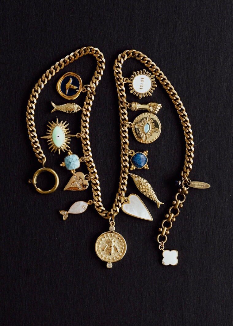 Charme Halskette, Vierzehn Charms, Panzerkette Schichtung Biene Charm Fisch Halskette von AlisonStorryJewelry