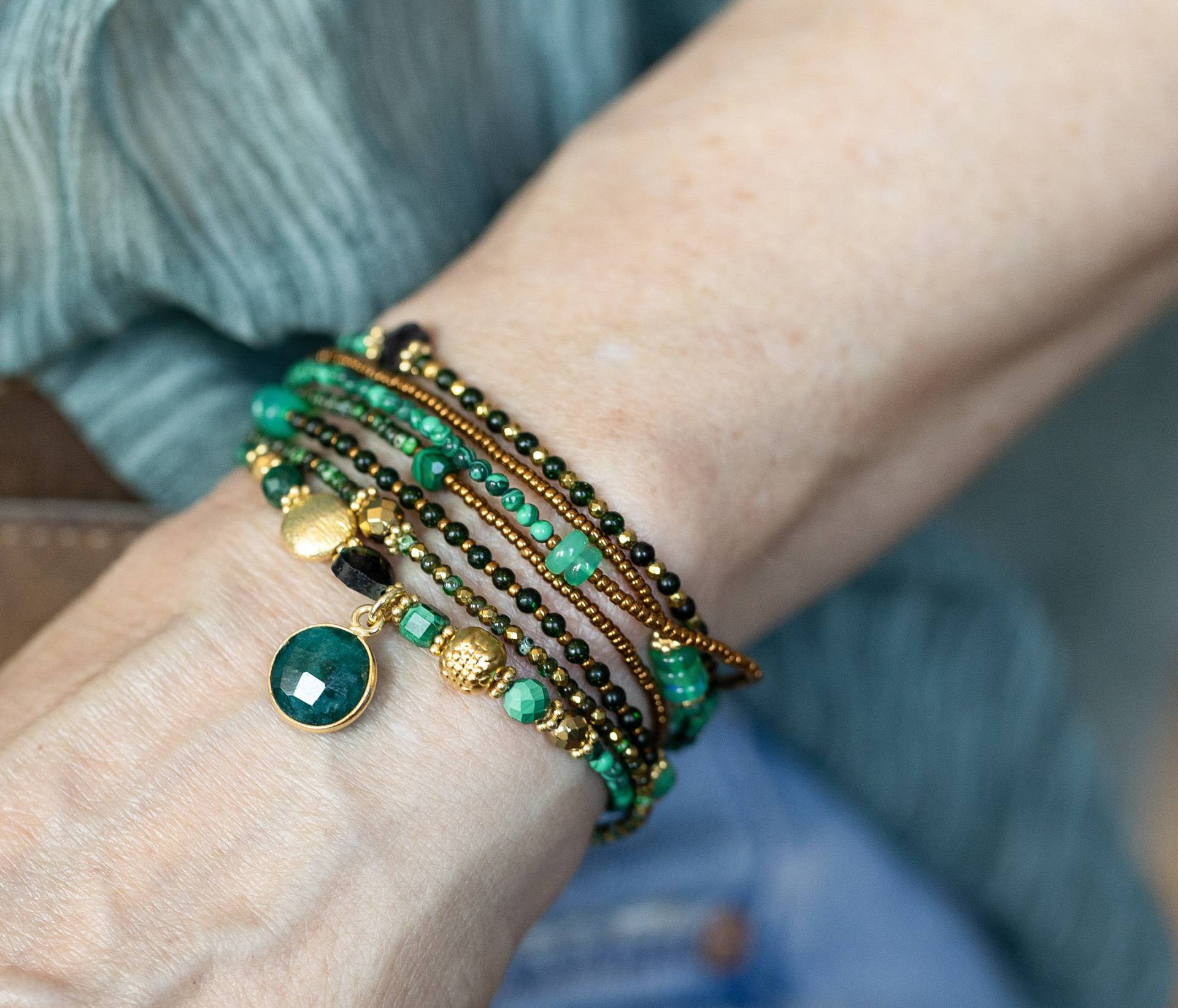 Smaragd Armband, May Birthstone, Malachit, Rubin Zoisit, Grün Opale, Gold Hämatit, 7 Mal Wickeln, Wickelarmband von AlisonStorryJewelry