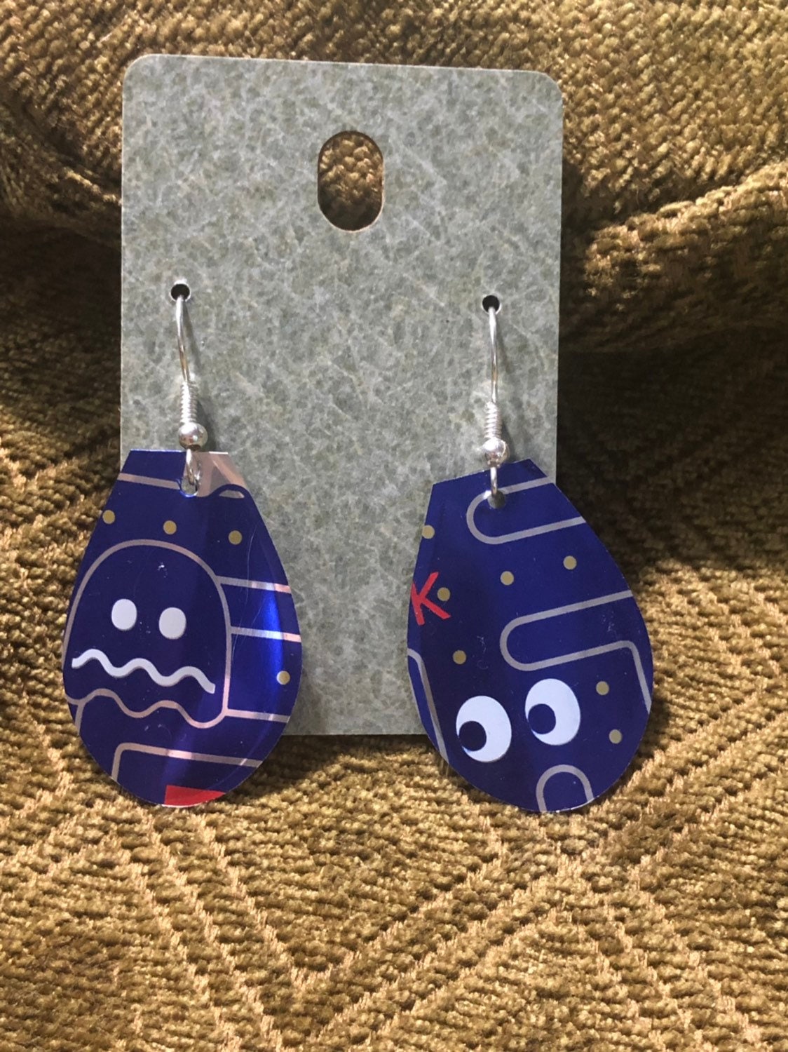 Pac-Man Ghost Teardrops Ohrringe Aus Red Bull Dosen von AlissonsArt