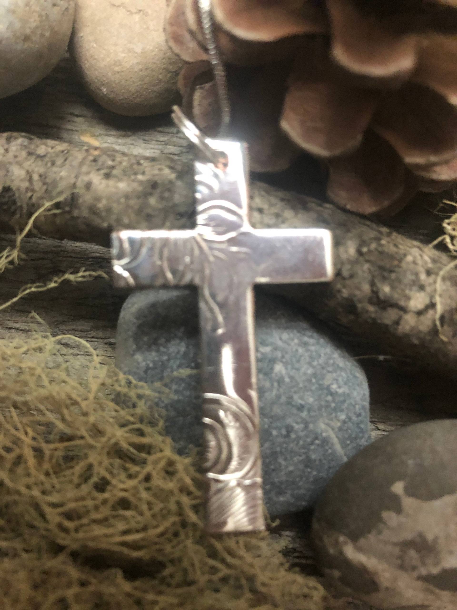 Silberkreuz - Hergestellt Aus Antiksilbernen Teeservice Silberkreuz - Hergestellt Aus Antiksilbernen Teeservice von Alittleforkedupshop
