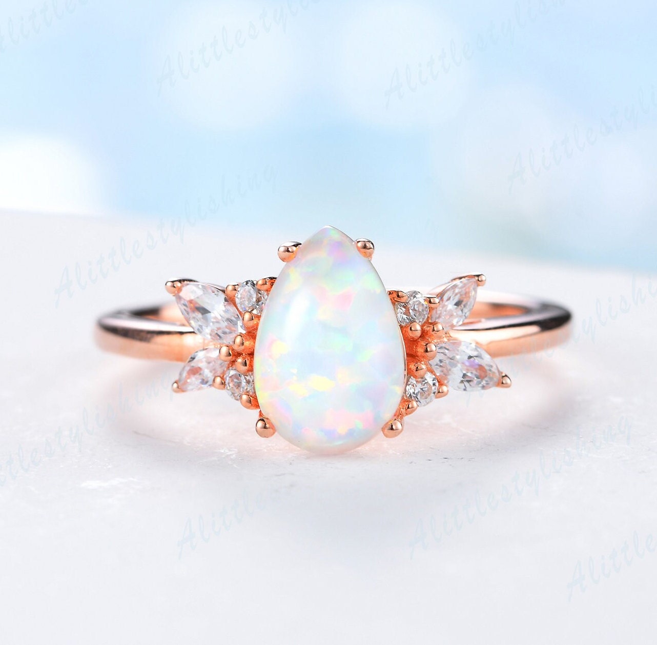 Alternativer Pear Cut Opal Verlobungsring Vintage Ring Für Frau Unikat Marquise Moissanit Art Deco Cluster Blumen Braut von Alittlestylishing