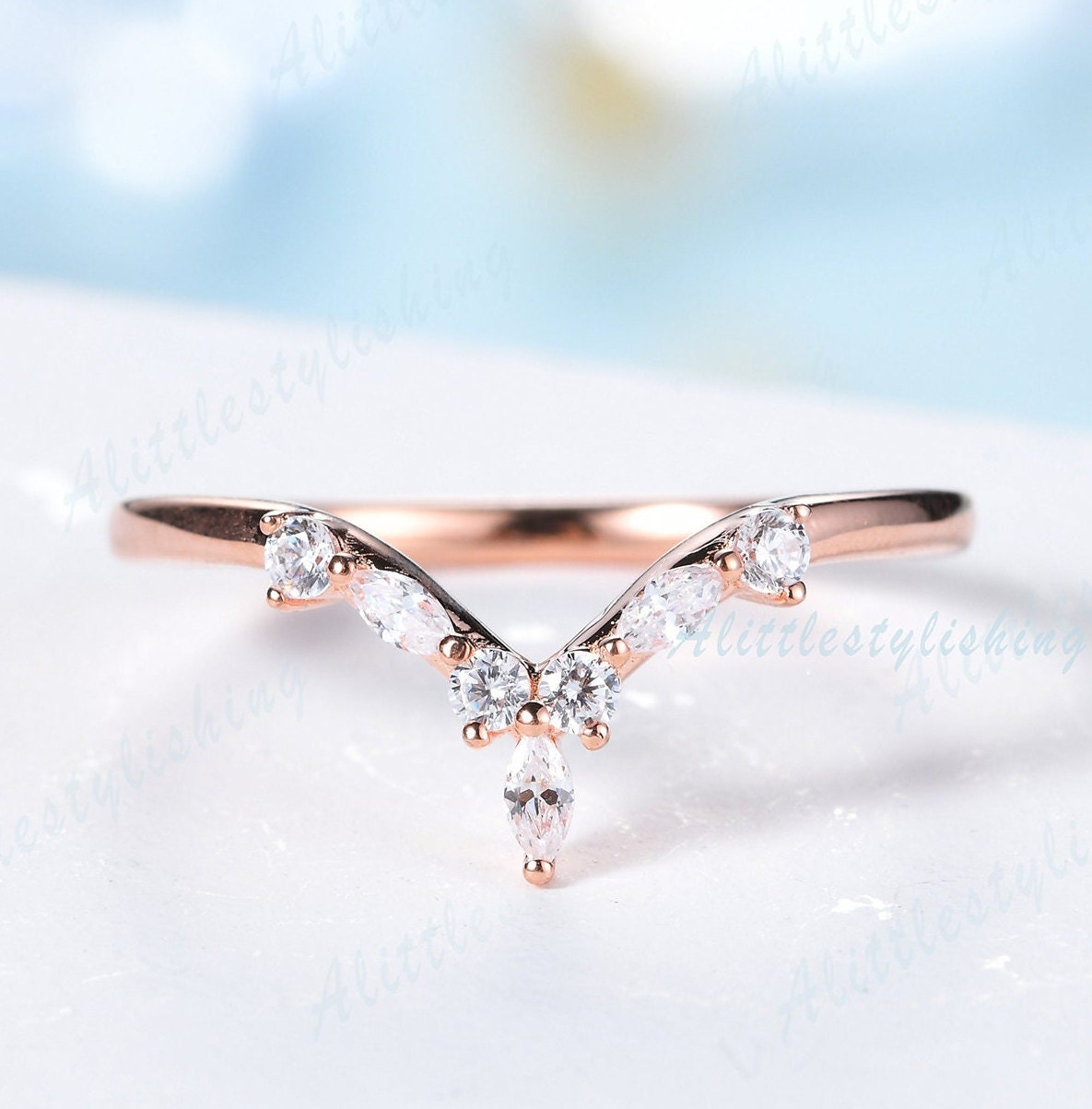 Antik Inspirierte Rosegold Moissanit Ring Art Deco Kurve Band Marquise Ehering Weißgold Unikat Braut Set Geschenk von Alittlestylishing