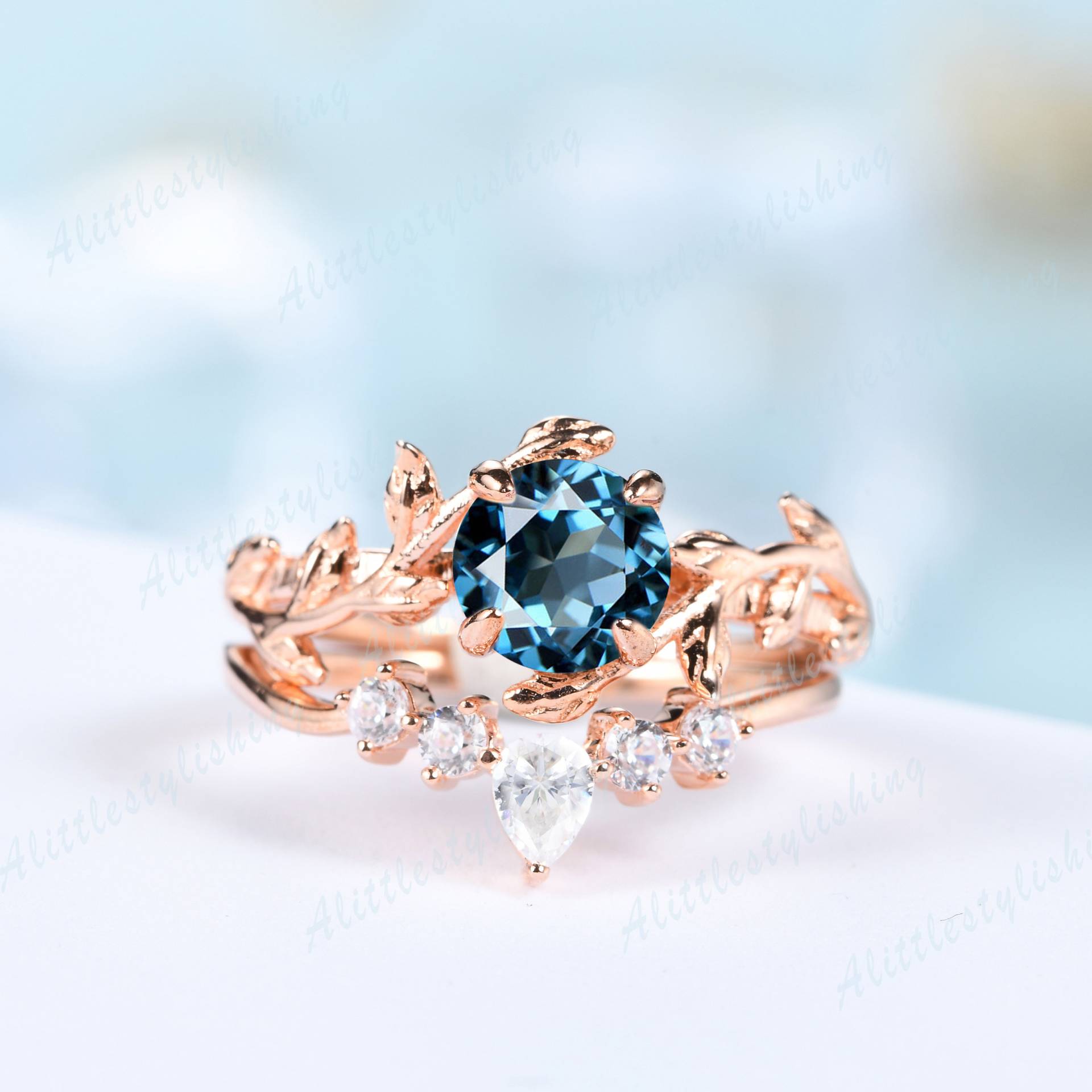 London Blautopas Verlobungsringe Für Frauen Topas Versprechen Ring Set Vintage Verlobungsring Rose Gold Moissanit Stapel Kurve Ehering von Alittlestylishing