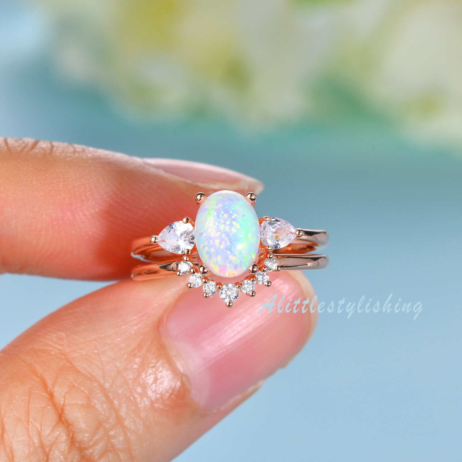 Rose Gold Opal Verlobungsringe Ehering Unikat Verlobungsring Oval Ringe Für Frauen Krone Moissanit Eheringe von Alittlestylishing