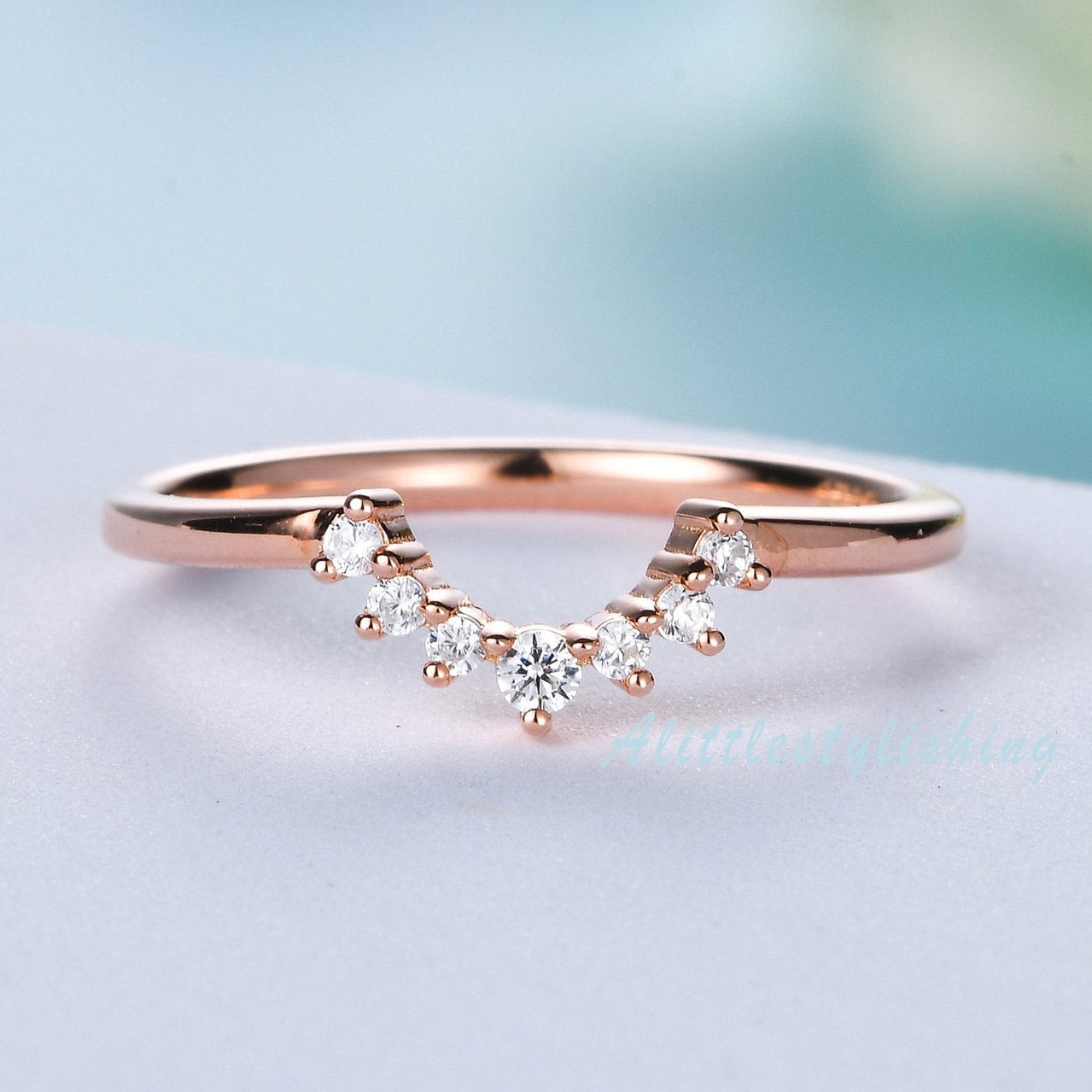 Rosegold Kronenring - Geschwungener Ehering Moissanit Tiara Ring Stapelring Passendes Band 10K/14K Massivgold von Alittlestylishing