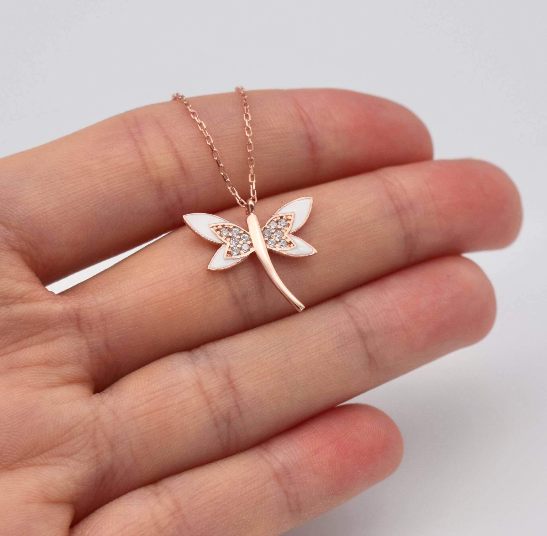 Rose Libelle Halskette, Silber Frauen Weiße Zirkon Stein Tier Geschenk Für Sie, Gold Überzogene Halskette von AliveAccessories