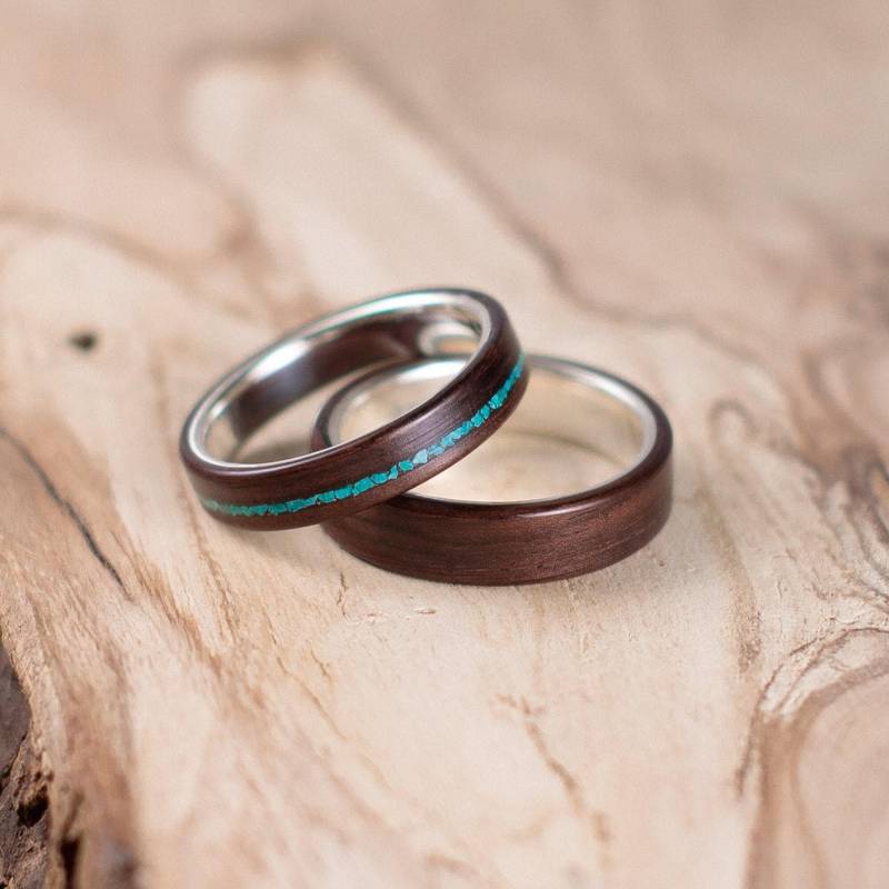 Eheringe Aus Rosenholz Mit Chrysokoll-Inlay | Handgefertigt, Umweltfreundlich Eheringe Aus Rosenholz Mit Chrysokoll-Inlay | Handgefertigt, Umweltfreundlich von AlixCrafts