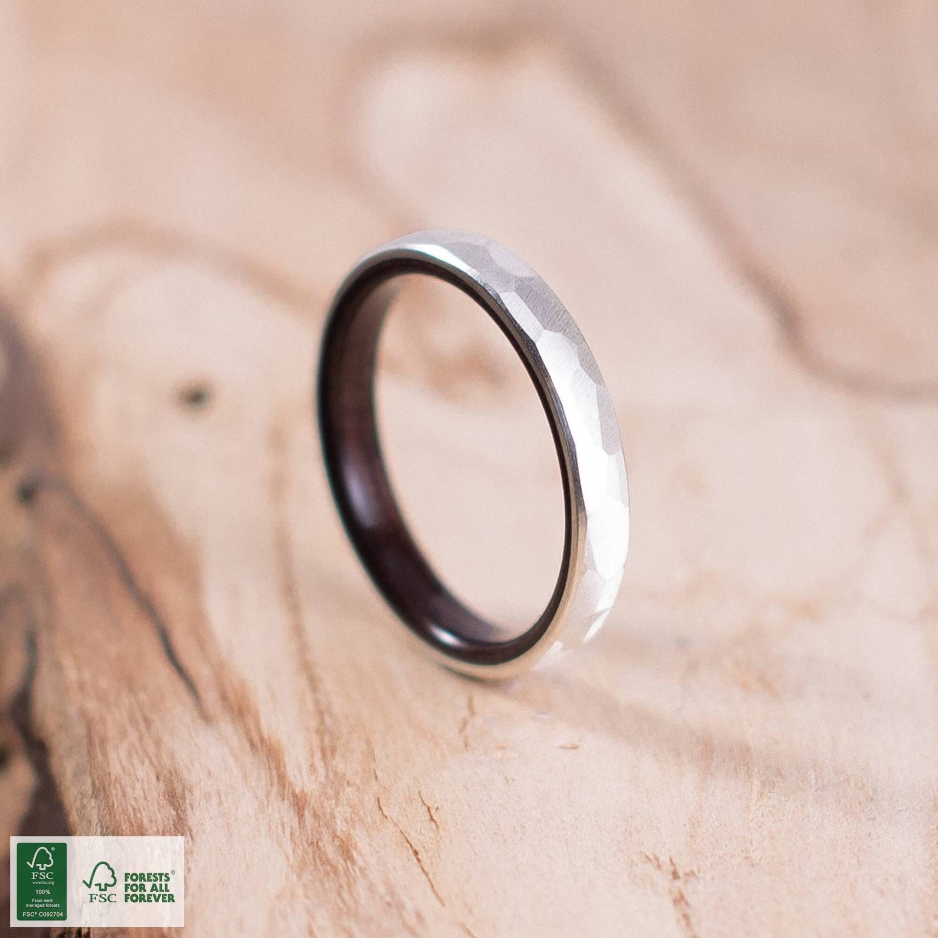 Facettierter Ring Aus Silber Und Palisander. Ehering, Verlobungsring von AlixCrafts