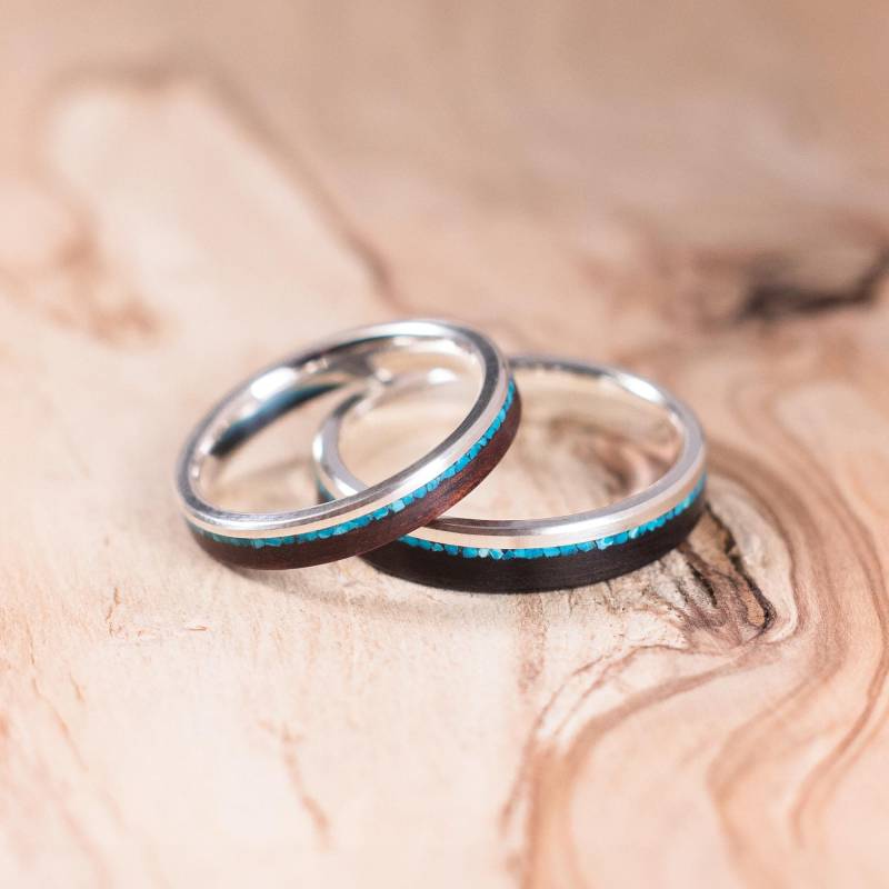 Paar Allianzen Aus Palisander Und Ebenholz Mit Chrysokoll-Intarsien. Ehering, Verlobungsring von AlixCrafts