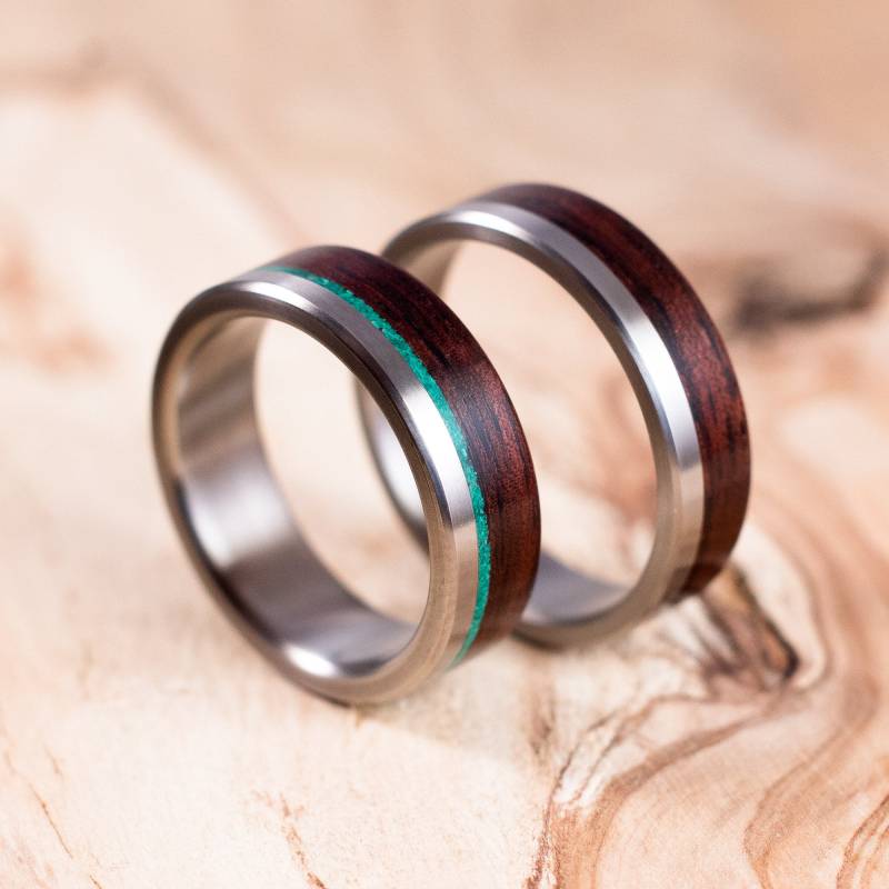 Paar Eheringe Aus Palisander Und Titan. Ehering, Verlobungsring. Ehering-Set von AlixCrafts