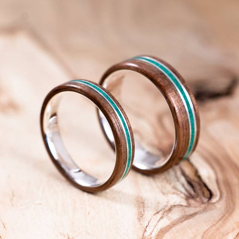 Silber - Und Walnussring Mit Malachiteinlage. Boho Ehering, Verlobungsring. Ring Aus Sterlingsilber von AlixCrafts