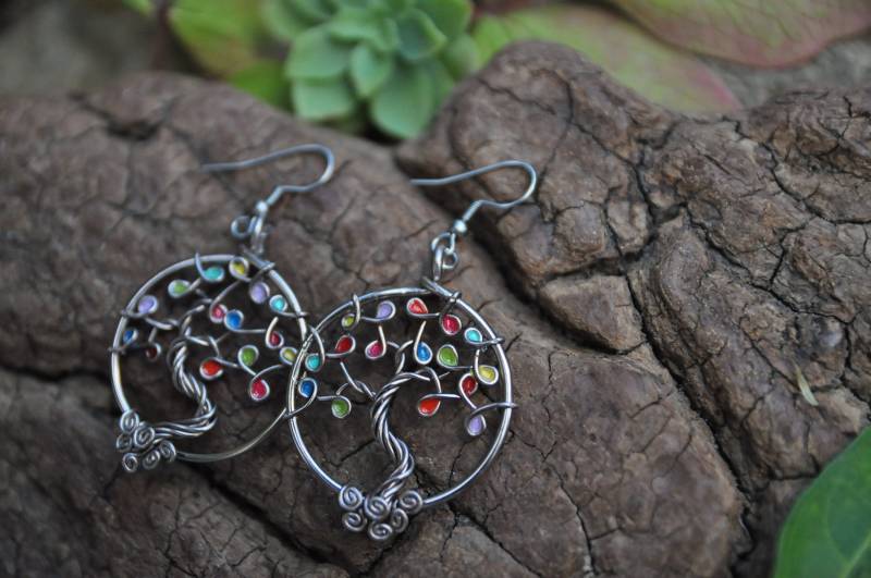 Baum Des Lebens Ohrringe. Hellbrauner Aluminiumdraht. Weihnachtsgeschenk. Keltisch. Natur. Handgefertigt. Originell Und Farbenfroh. Brauch von Alizephyr