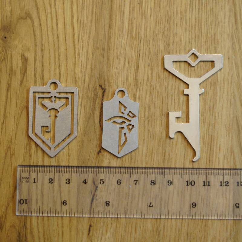 Resistance Enlightened Ingress Stahl Anhänger Logo Bieröffner von AlkaliaSwag