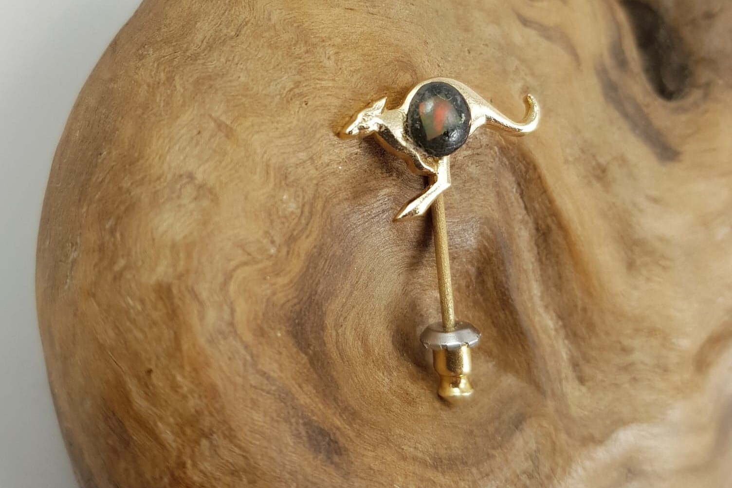 Vintage Känguru Natürlicher Opal Pin Vintage Känguru Natürlicher Opal Pin von AlkaraDesigns
