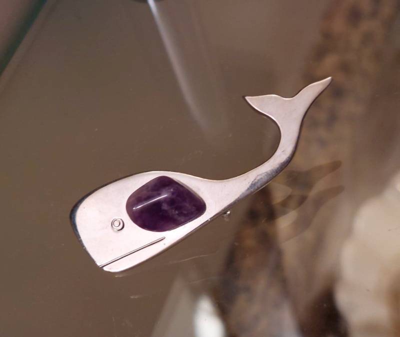 Vintage Wal-Brosche Mit Poliertem Amethyst-stein von AlkaraDesigns