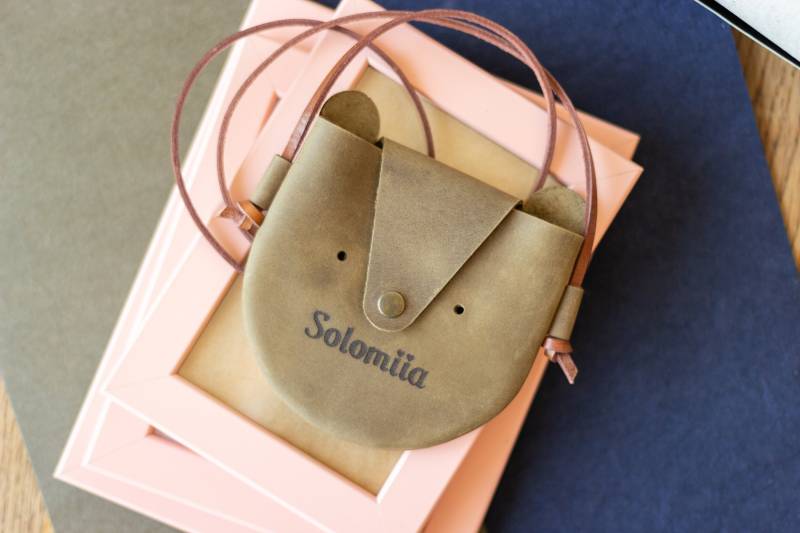 Personalisierte Kinder Umhängetasche - Kleine Teddybär-Geldbeutel von AlkevichLeather