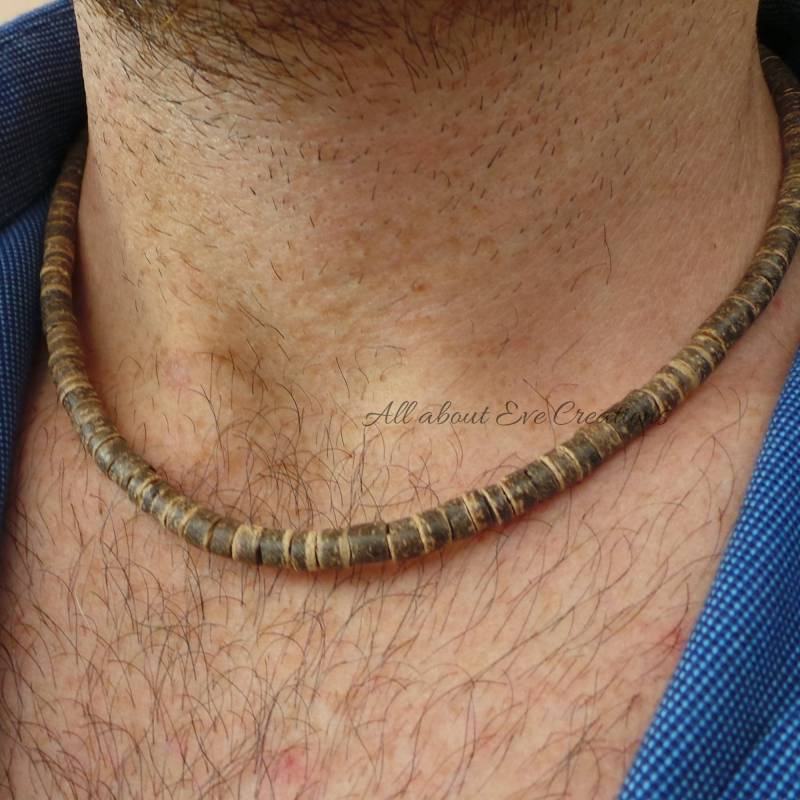 Herren Braun Kokosnuss Perlen Halskette Boho Surfer Style Halskette von AllAboutEveCreations