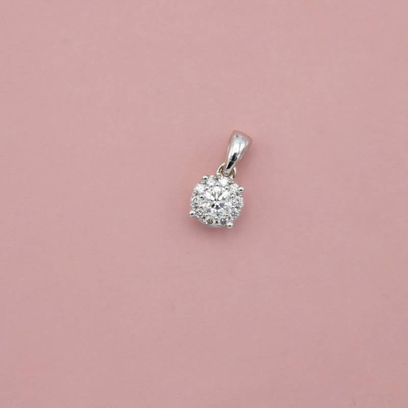 Kleiner 18K Vintage Diamant Anhänger - 0.26Ct Natürlicher 750 Weißgold Zeichen Der Liebe Geschenk Ich Liebe Dich Cluster Charm von AllMagicTreasures