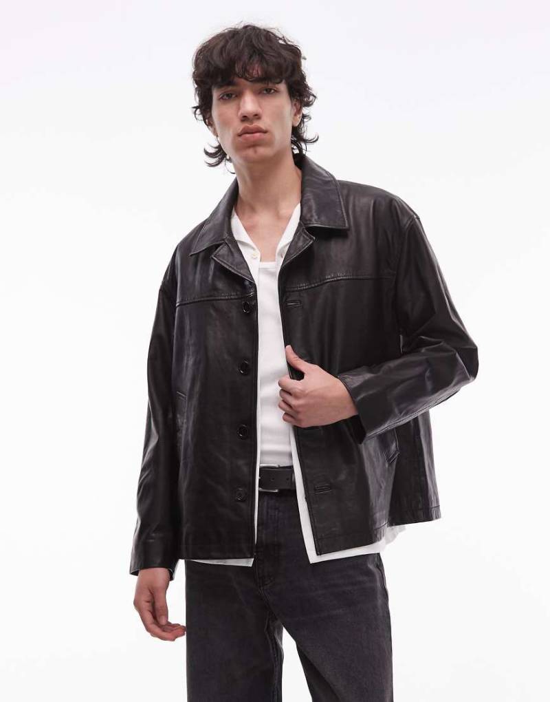 AllSaints - Bradwell - Jacke aus Leder in Schwarz mit Knopfleiste von AllSaints