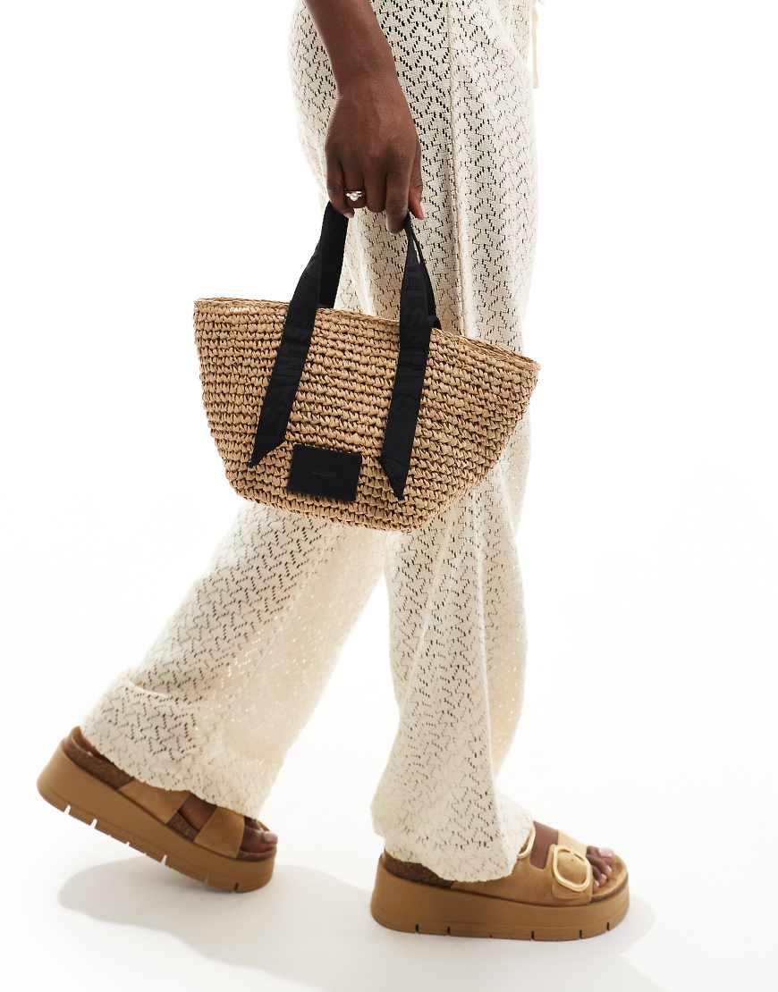 AllSaints - Celayne - Kleine Tragetasche in Natur-Neutral von AllSaints