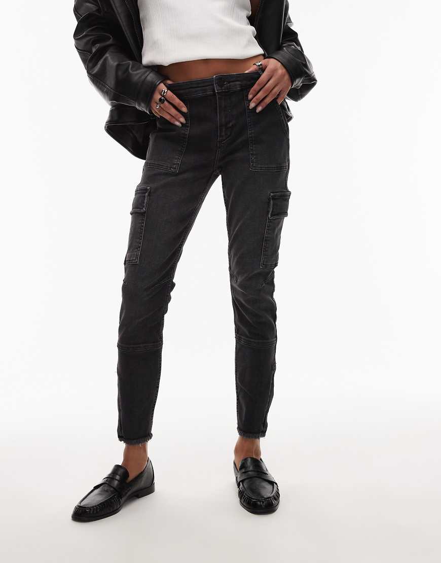 AllSaints - Duran - Skinny-Fit-Cargohose in Schwarz von AllSaints