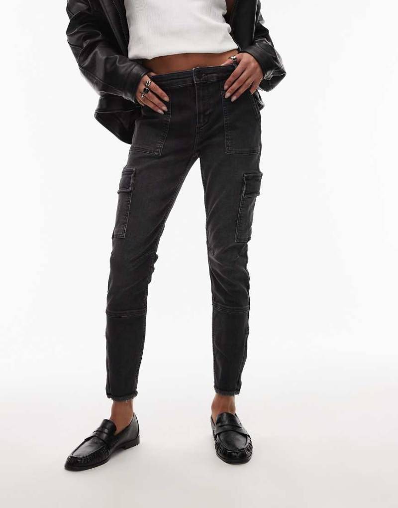 AllSaints - Duran - Skinny-Fit-Cargohose in Schwarz von AllSaints