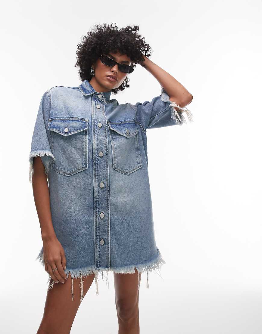 AllSaints - FAYE - Kurzärmliges Denimkleid in hellem Indigoblau AllSaints - FAYE - Kurzärmliges Denimkleid in hellem Indigoblau von AllSaints