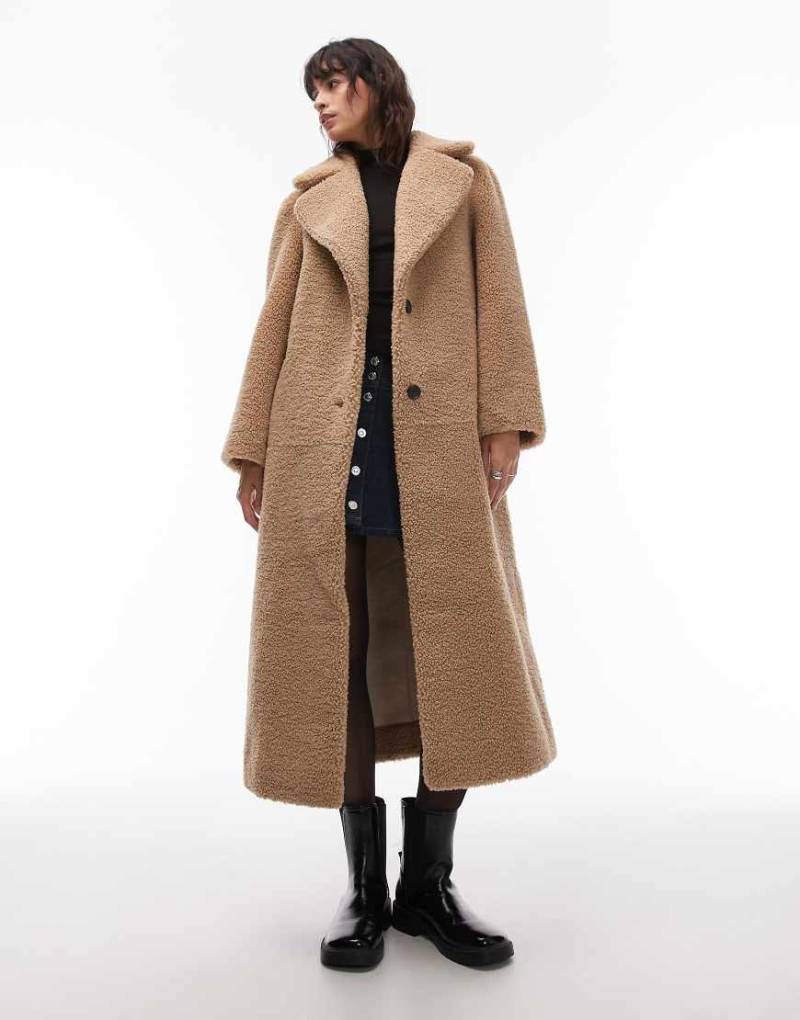 AllSaints - Mantel aus Teddyfell in Beige-Brown von AllSaints