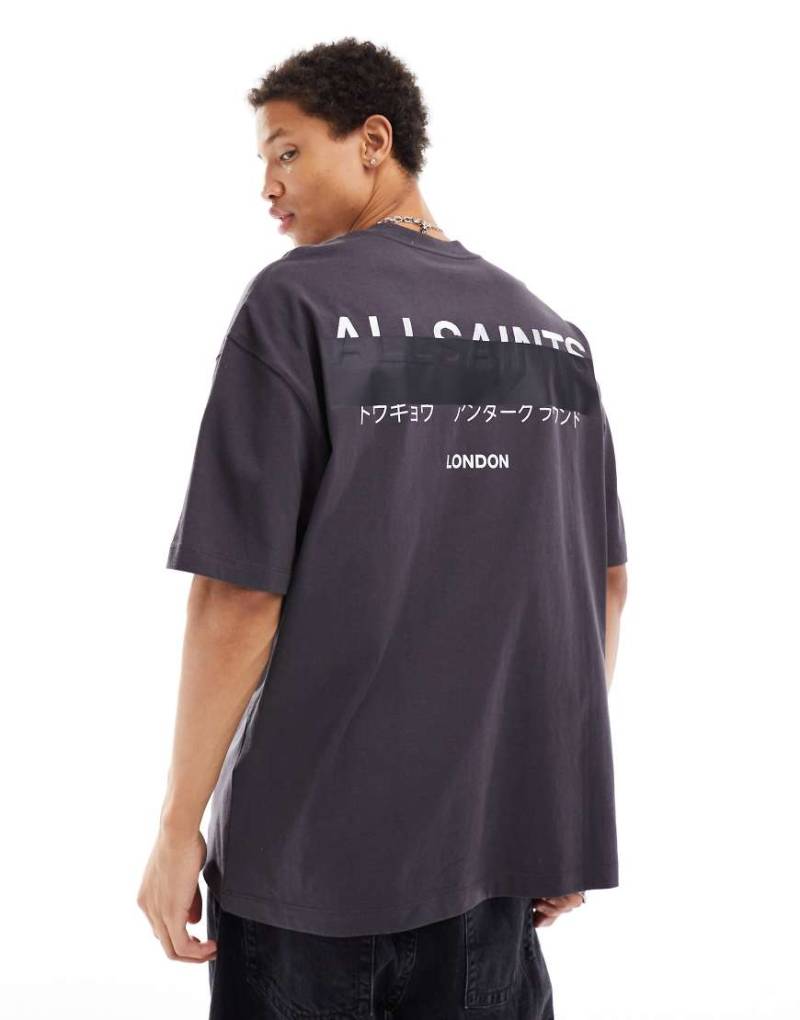 AllSaints Redact - Oversize-T-Shirt in verwaschenem Schwarz mit aufgesticktem Logo von AllSaints