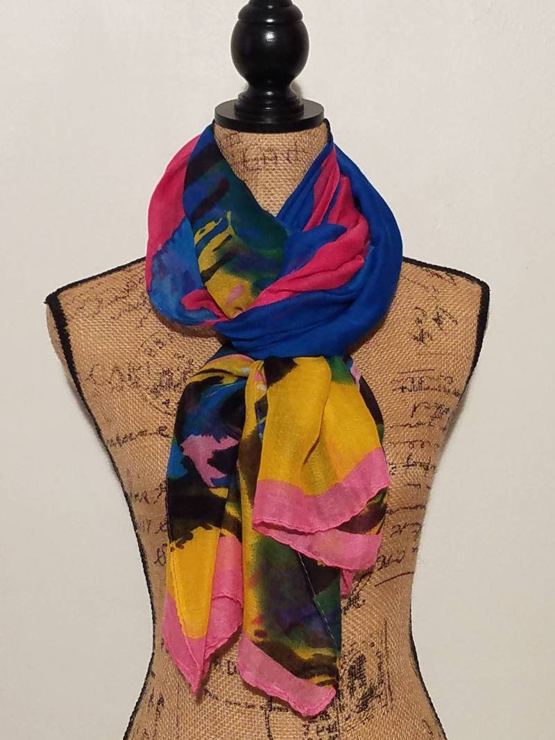 Brilliant Lebendige Wasserfarbe Eye Catcher Schal Oder Neckwrap von AllScarvedUp