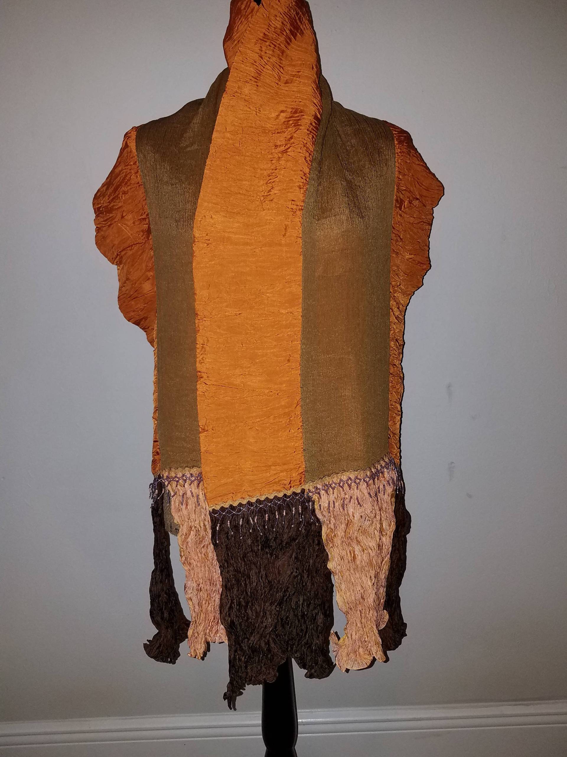 J.jill Orange Und Braune Perlen Schal J.jill Orange Und Braune Perlen Schal von AllScarvedUp