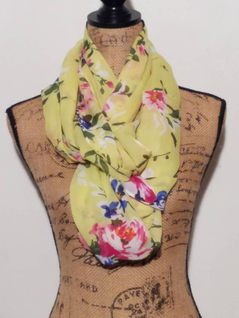 Lime Grün Floral Sommer Schiere Infinity Schal Hals Wrap von AllScarvedUp