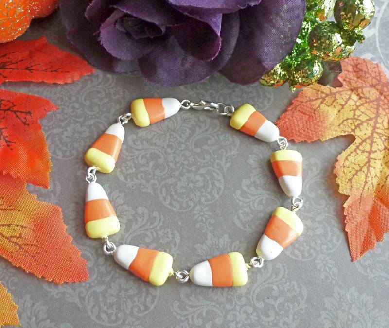 Handgemachter Armreif Mit Candy Corns Miniature Essen Schmuck Aus Polymer Clay von AllSoCharming