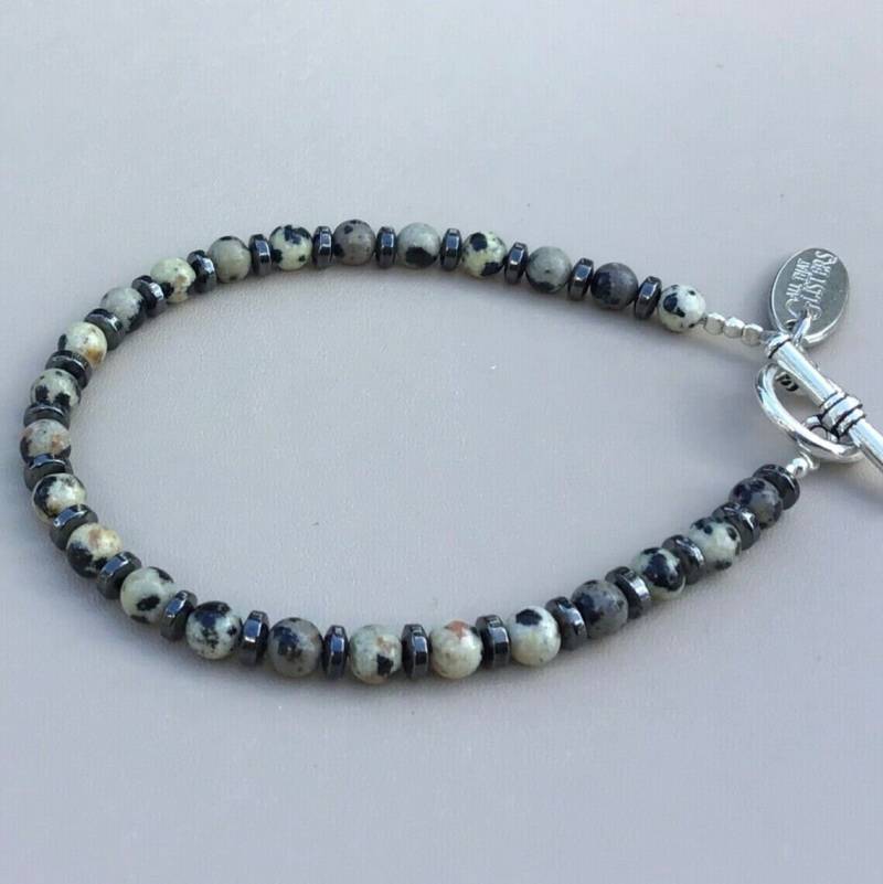 Dalmatiner Jaspis Und Hämatit Armband von AllThatGlistersGifts