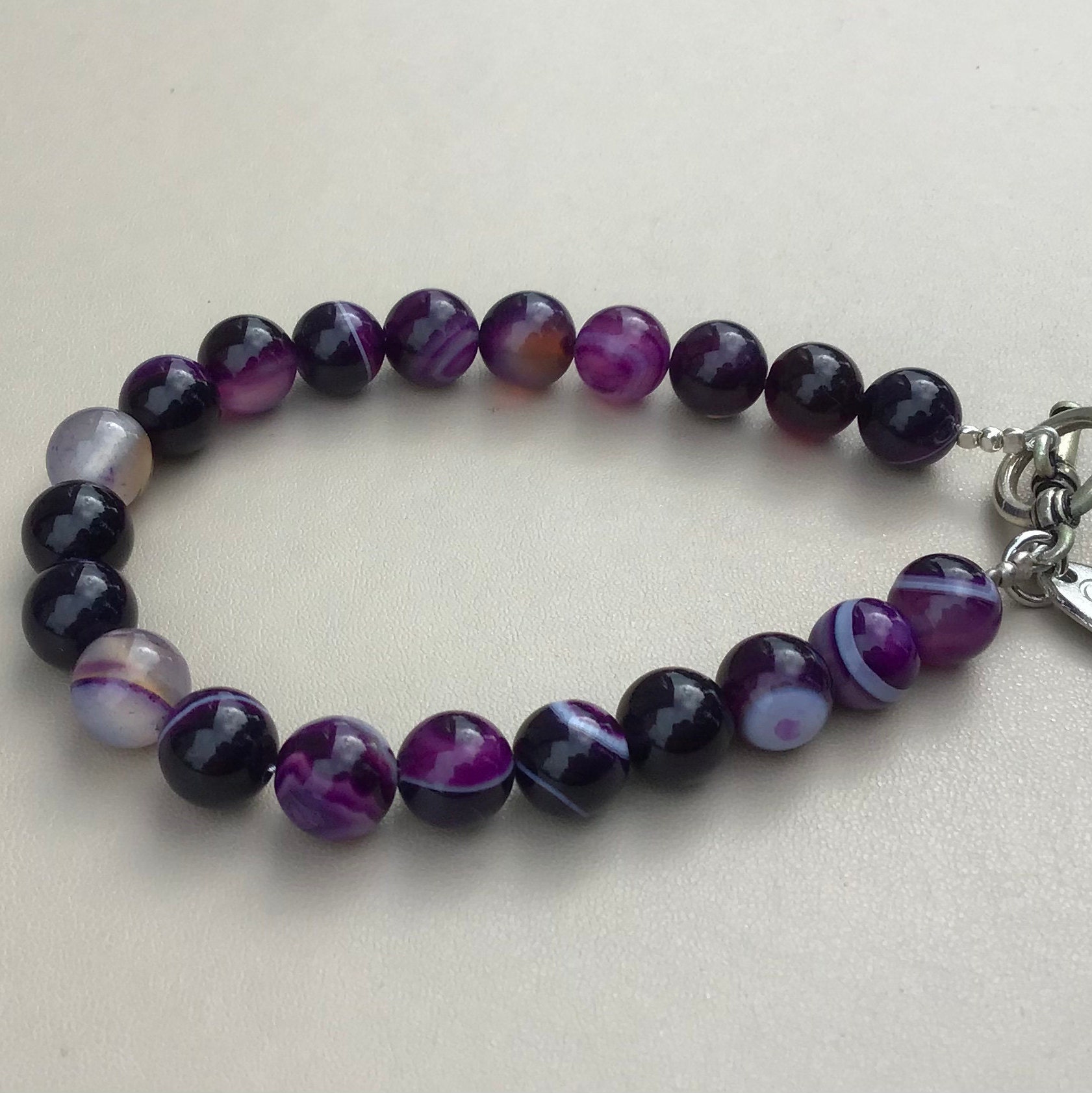 Gebändertes Achat Armband Gebändertes Achat Armband von AllThatGlistersGifts