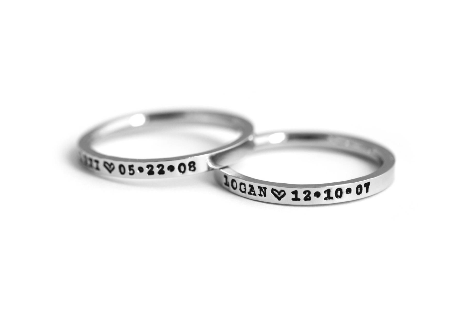 Zierliche 2 Mm Stapelringe - Gestempelte Ringe Personalisierter Namensring Stapelbar Silber Gestempelter Ring Individuell Gestempelte von AllThingsStampedShop