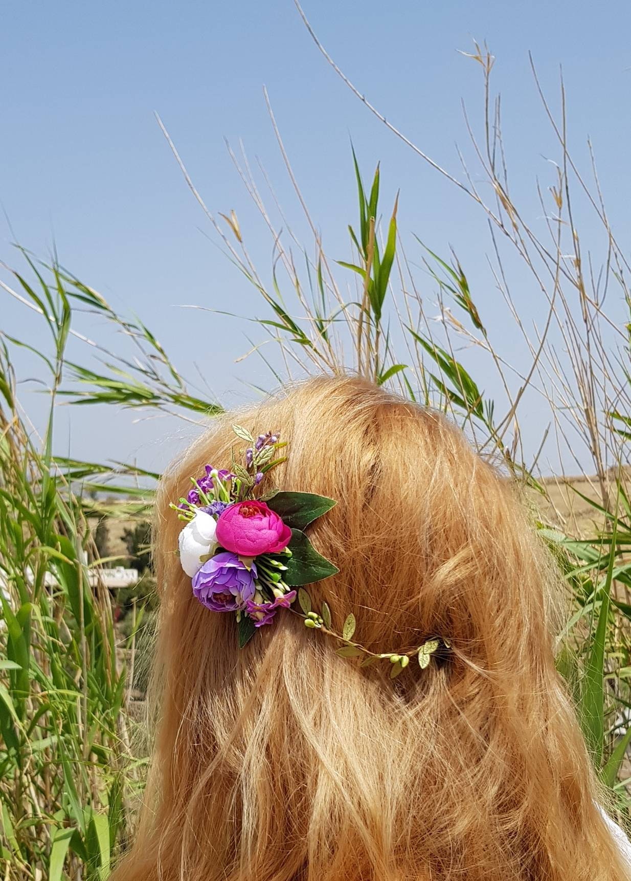 Hochzeit Haarkranz Mit Violetten Fuchsiafarbenen Blüten Hochzeit Haarkranz Mit Violetten Fuchsiafarbenen Blüten von AllTimeElegant