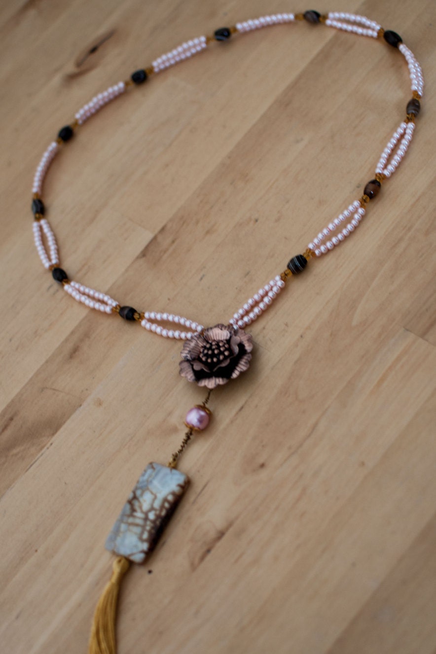 Doppelte Rosa Perle & Achat Halskette Quaste Lang Rose Doppelte Rosa Perle & Achat Halskette Quaste Lang Rose von AllTyedUpUK