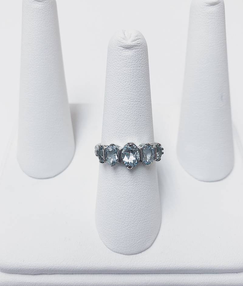 10Kt Wg Custom Aquamarin Ring von AlleghenyDiamondMine