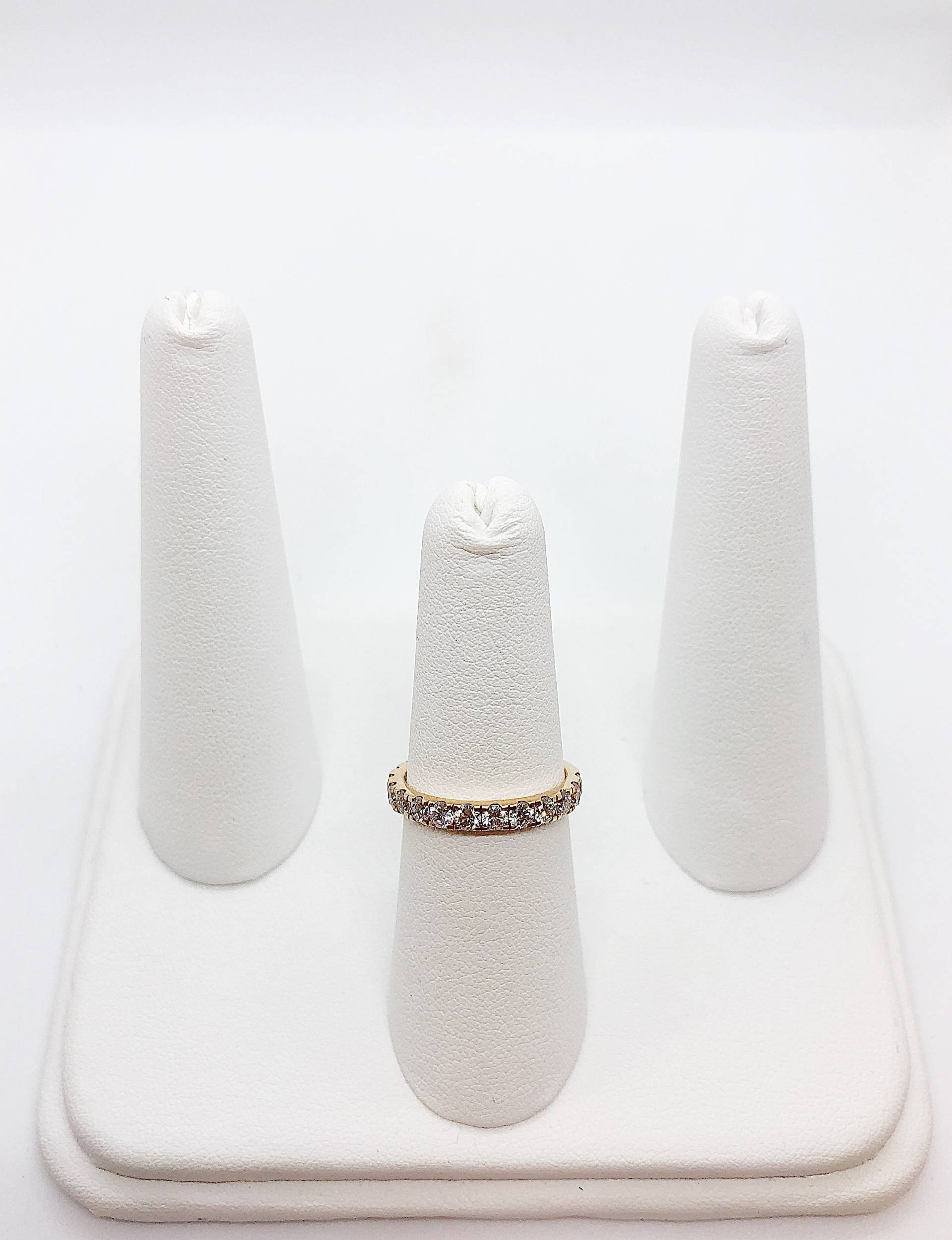 14 Diamond Shared Prong Set Comfort Fit von AlleghenyDiamondMine