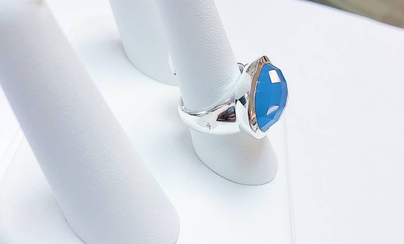 Blauer Chalcedon Karo Ring von AlleghenyDiamondMine